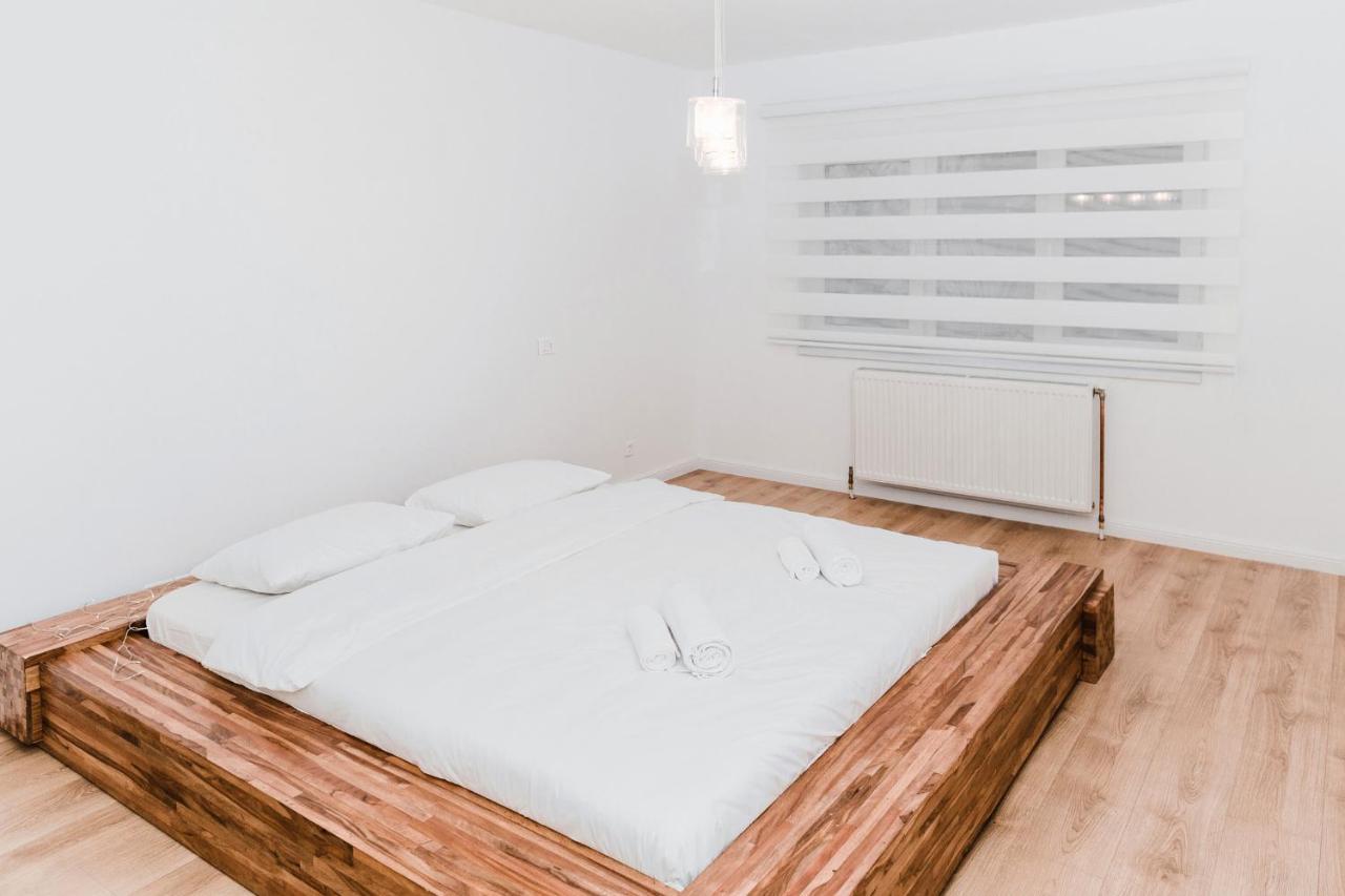 N&B Apartments Cluj Napoca Bagian luar foto
